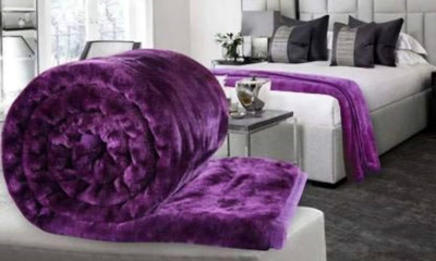 Convallexa Solid Double AC Blanket for  Heavy Winter(Polyester, WINE)