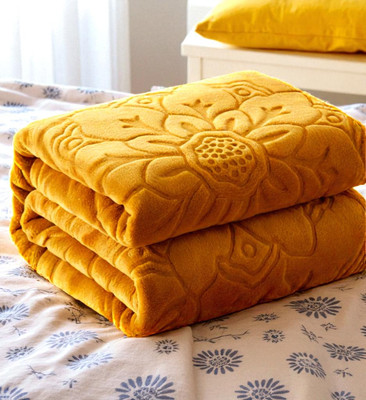 Swikon star Floral Double Mink Blanket for  Heavy Winter(Microfiber, Gold)