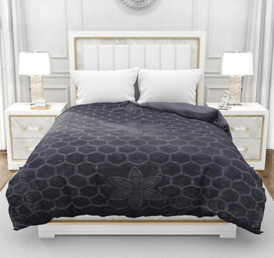 Anadhika Self Design Single AC Blanket for  Mild Winter(Polyester, Grey)