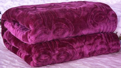 SHOORAAY Self Design Double AC Blanket for  Heavy Winter(Woollen Blend, Wine)