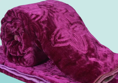 Retreat Self Design Single Mink Blanket for  Heavy Winter(Woollen Blend, Red)