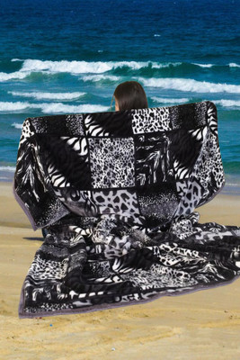 KIXTA Self Design Double Mink Blanket for  Heavy Winter(Microfiber, Multicolor)