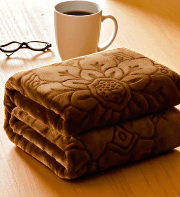 Swikon star Self Design Double Mink Blanket for  Heavy Winter(Polyester, Brown)