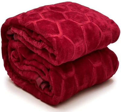 Yati Gallerie Floral Single Mink Blanket for  Heavy Winter(Microfiber, Maroon)