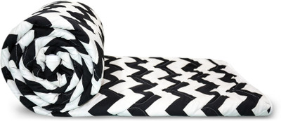Divine Casa Printed Single Comforter for  Mild Winter(Microfiber, Dark black and white)