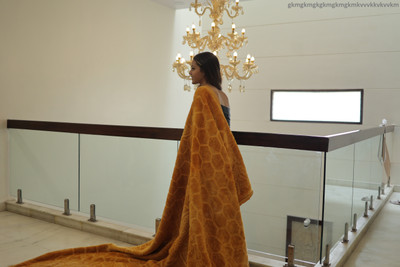 KIXTA Self Design Double Mink Blanket for  Heavy Winter(Microfiber, golden)