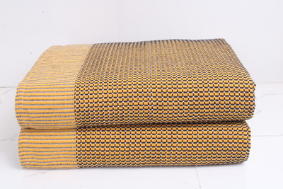 Tharunsha Elite Checkered Single AC Blanket for  Mild Winter(Cotton, Yellow)