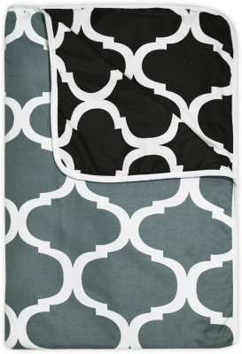 Divine Casa Printed Single Dohar for  Heavy Winter(Microfiber, Black and Grey)