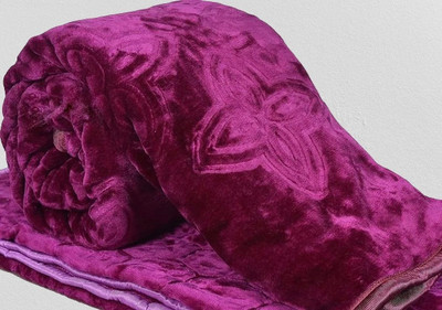 Retreat Self Design Single Mink Blanket for  Heavy Winter(Woollen Blend, Red)