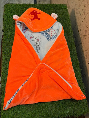 Dhritihandloom Printed Single Woollen Blanket for  Mild Winter(Woollen Blend, Orange)