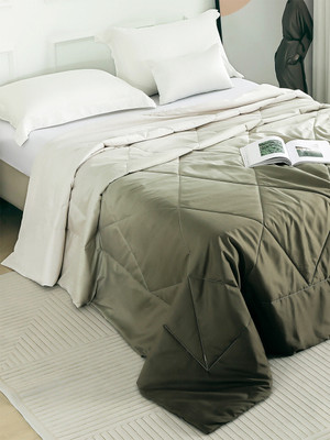 Story@home Solid Double Comforter for  AC Room(Microfiber, Olive Green)