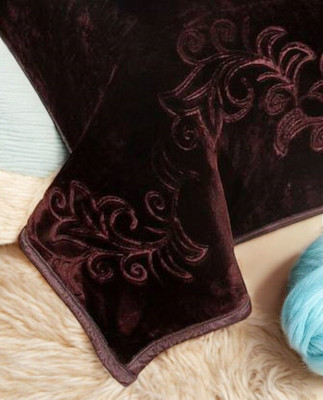 SHOORAAY Self Design Single Mink Blanket for  Heavy Winter(Woollen Blend, Brown)