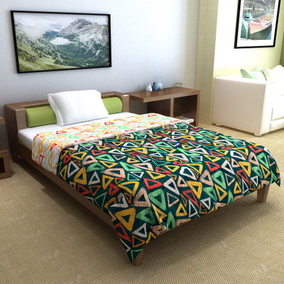 Divine Casa Geometric Single Comforter for  AC Room(Microfiber, Midnight Multicolor)