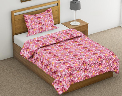 Linenovation Self Design Double Comforter for  Mild Winter(Polyester, Printed, Red)