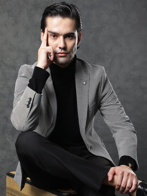 Rare Rabbit Checkered Single Breasted Casual Men Blazer(Black)