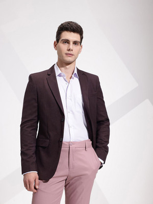 INVICTUS Solid Single Breasted Formal Men Blazer(Maroon)