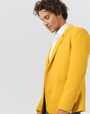 Fort Collins Solid Single Breasted Casual Men Blazer(Yellow)