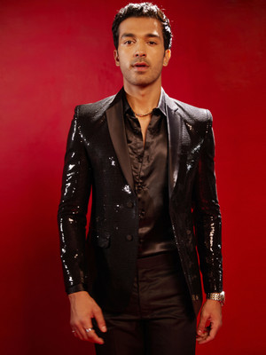 VASTRAMAY Solid Single Breasted Casual Men Blazer(Black)