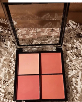 Sheny 4 Color Lightweight & Natural Finish Blusher Palette(MULTICOLOR)