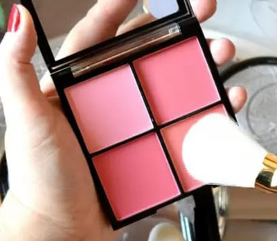 winry Glow Blusher Palette Shimmery Matte Finish(MULTICOLOUR)