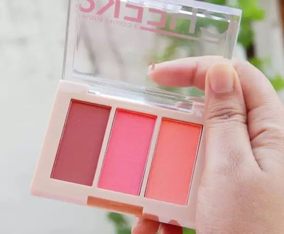 Jiwoo 3 color cheeks make up blusher palette(multicolour)