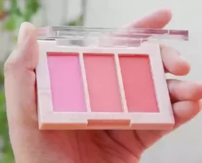 HUZURLU 3 IN 1 BLUSHER KIT 03(multi color)