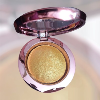 Latixmat New High Pigmented Long Stay Soft Touch Shine Golden Baked Blusher(GOLDEN)