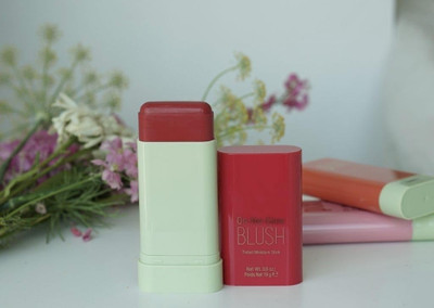 nn Cream Blush and Lip Tint Stick, Hydrating Formula, 2-in-1 for Cheeks and Lips(Hot Red)