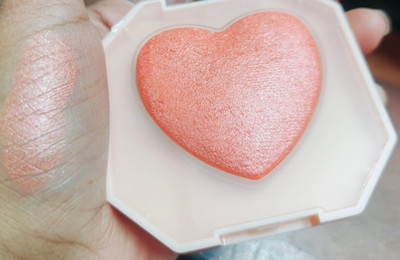Latixmat Baked shine 2 in 1 highlighter and face blusher Orange(orange)
