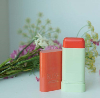 WOONGMI Blusher Multi-use Makeup Creamy Blush Stick Blush Stick for Cheeks and Lips(Coral Orange)