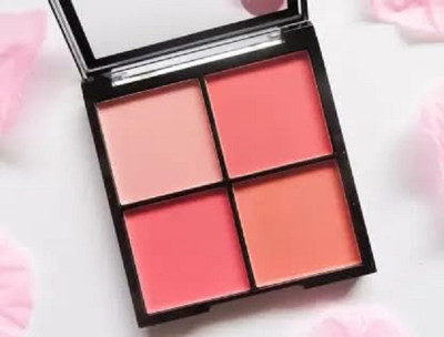 winry 4 IN 1 Glow Blusher Palette Shimmery Matte(MULTICOLOUR)