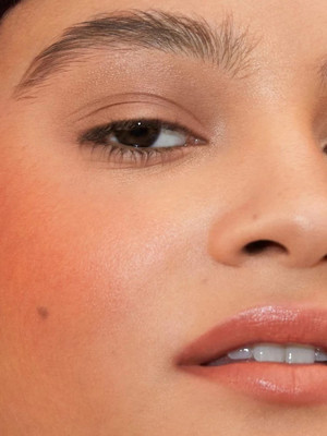 AFARAXIA Blusher Contour Stick - Moisturize and Blendable Blush for Nature Look2(Brown peach)