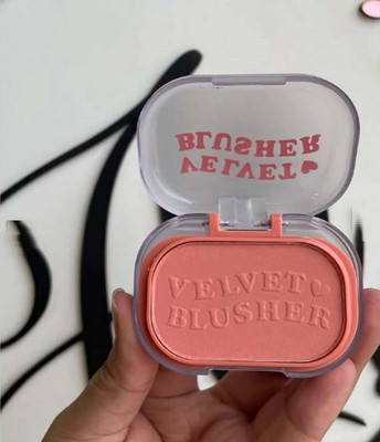 MYEONG All-Day Wear Matte, Coral Shade Lightweight, Blends Easily With Brush And Mirror(Coral)