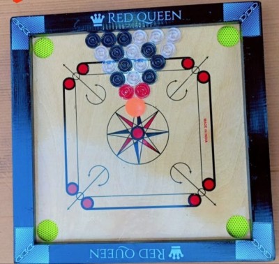 Red Queen Queen glossy 4 cm Carrom Board(Multicolor)