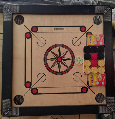 HouseOfCommon 20 inch. carom.&coins.. and.striker (black) Carrom .Board 56 cm Carrom Board(Black)