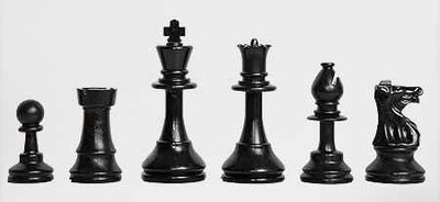 Hyper Set of 32 Plastic Chess Pieces Board Game Accessories Board Game 3 cm Chess Board(Multicolor)