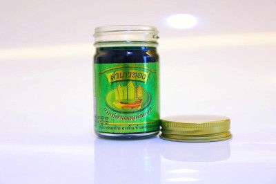 MOVITRONIX WORLD IN PALM Golden Barge Green Balm 50g Pack of 1 -Thailand Prodcut-BY Novolife Sampaothong Balm(50 g)