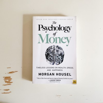 The psychology of money  - paperback, Morgan housel book with 1 Disc(Paperback, Morgan housel)