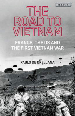 The Road to Vietnam(English, Hardcover, Orellana Pablo de)