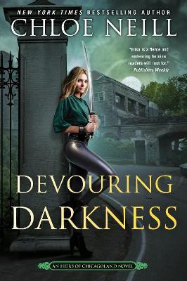 Devouring Darkness(English, Paperback, Neill Chloe)