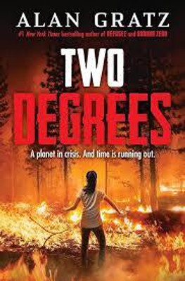 TWO DEGREES(Paperback, ALAN GRATZ)