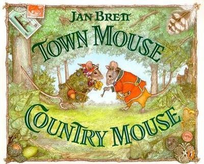 Town Mouse, Country Mouse(English, Paperback, Brett Jan)