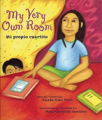 My Very Own Room / Mi Propio Cuartito(English, Paperback, Irma Perez Amada)
