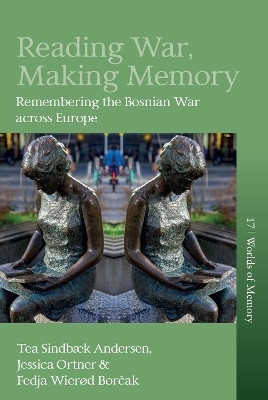 Reading War, Making Memory(English, Hardcover, Andersen Tea Sindbaek)