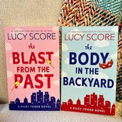 BLAST AND PAST BACKYARD SET(Paperback, LUCY SCORE)