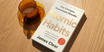 Atomic Habits(Paperback, James Clear)