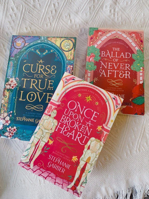 Once Upon a Broken Heart ( Set Of 3)  - The Ballad Of Never After + Once Upon A Broken Heart + A Curse For True Love(Paperback, Stephanie Garber)