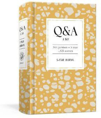 Q&A a Day Spots(English, Hardcover, Gift Potter)