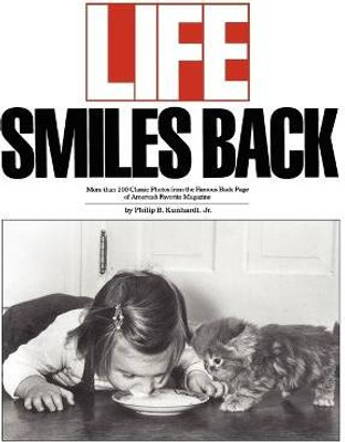 Life Smiles Back(English, Paperback, Kunhardt Philip B.)