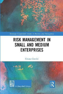 Risk Management in Small and Medium Enterprises(English, Paperback, Crovini Chiara)